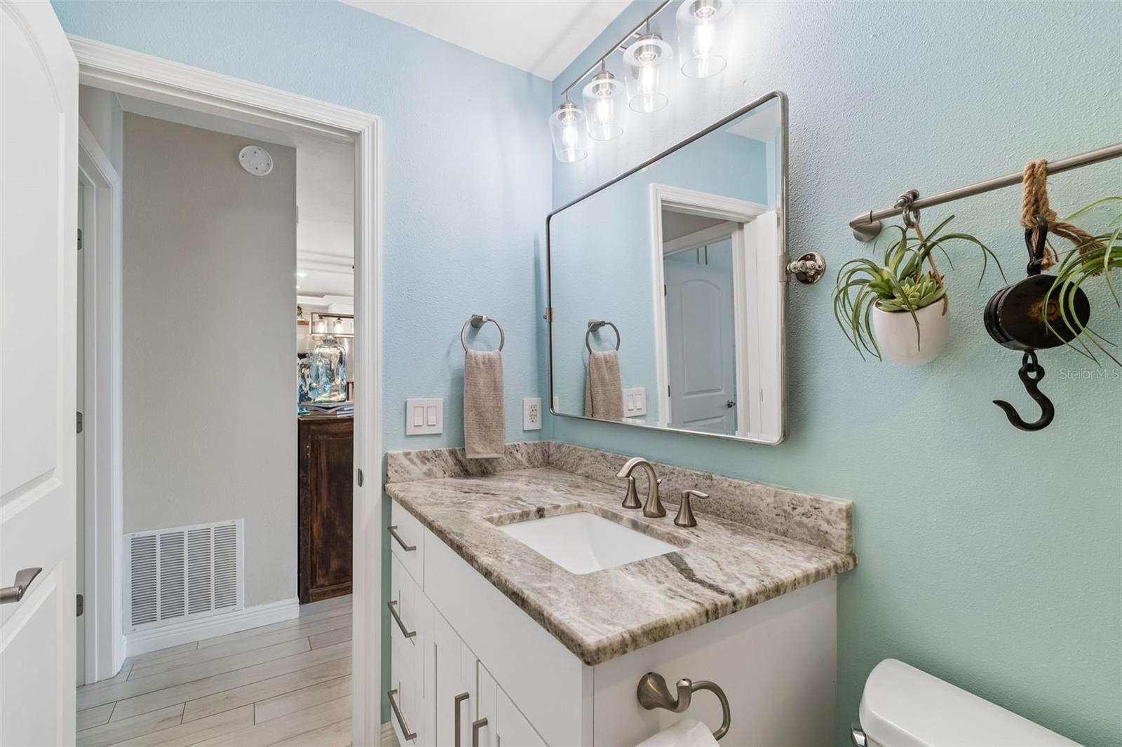 Image 45 of 56 For 770 Island Way N204