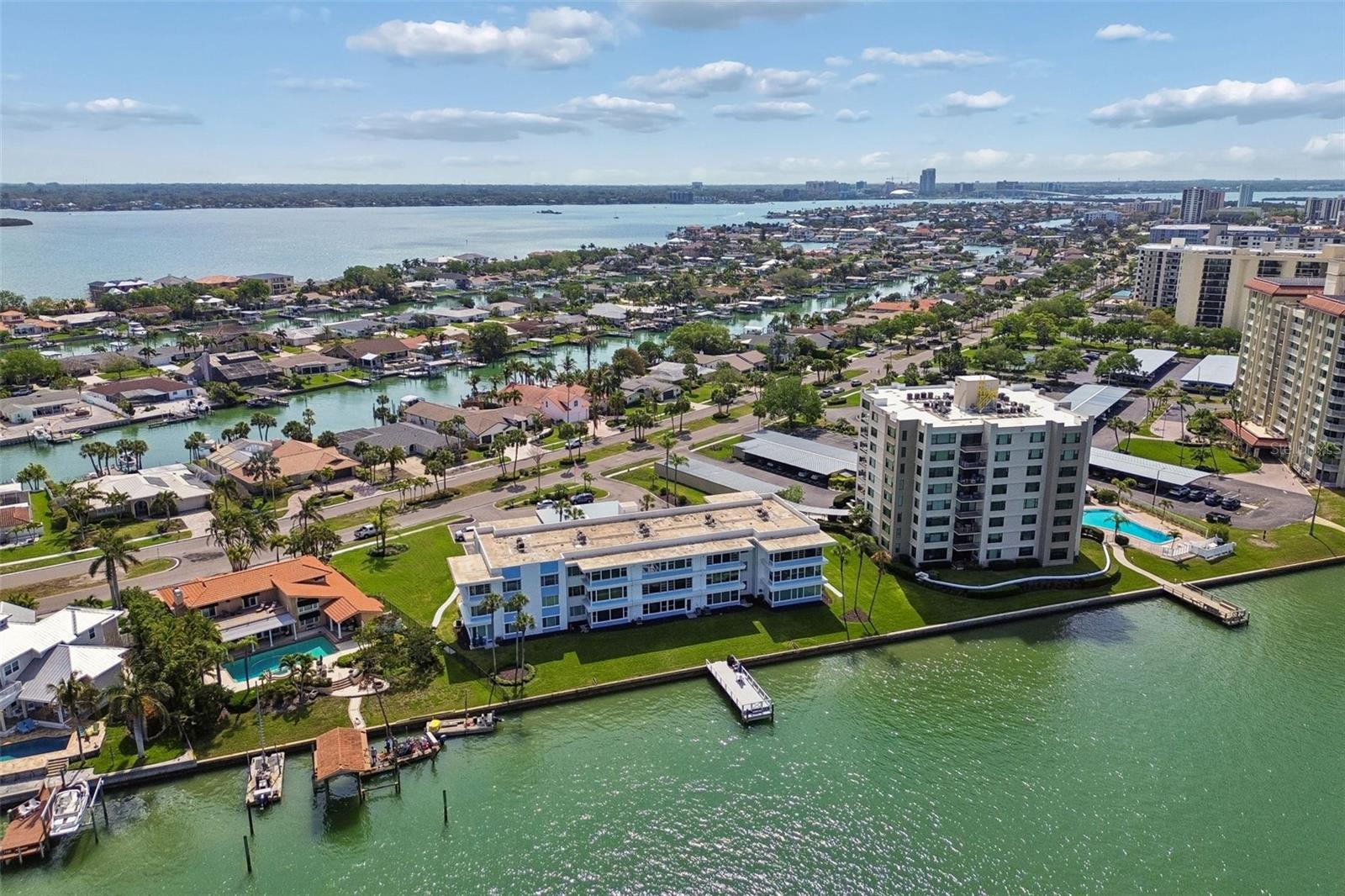 Image 52 of 56 For 770 Island Way N204