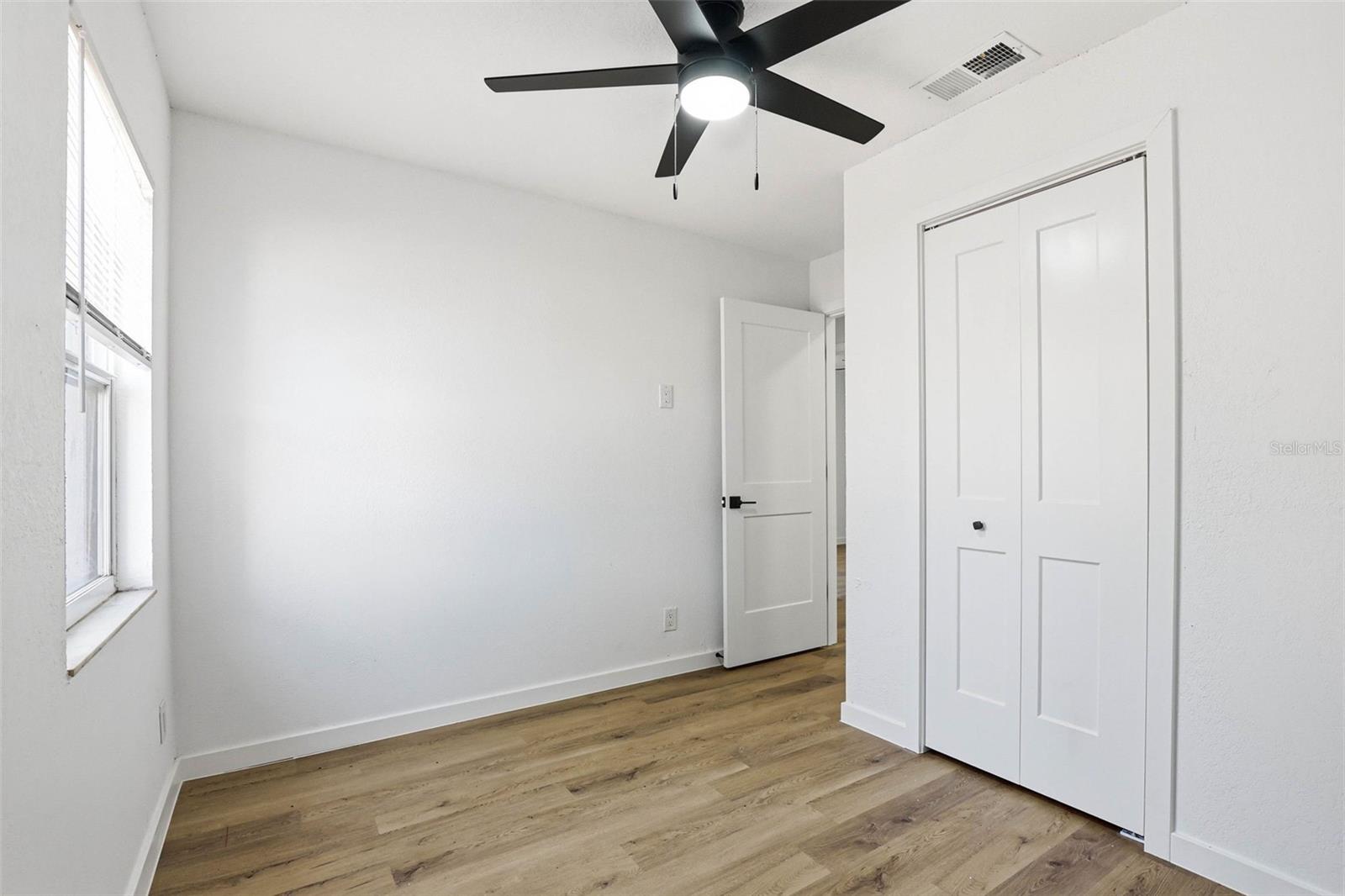 Image 27 of 53 For 6312 Lansdale Circle