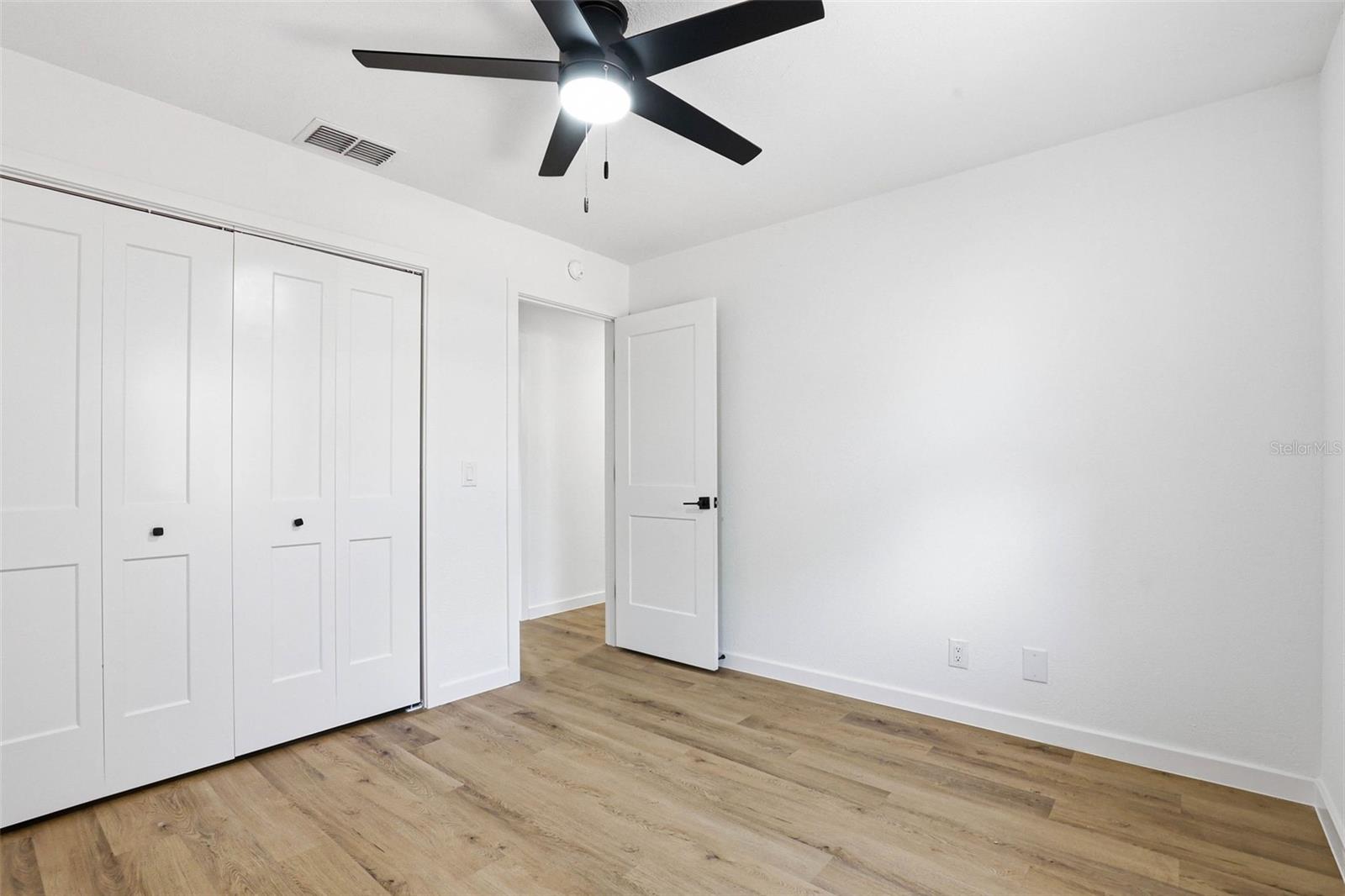 Image 33 of 53 For 6312 Lansdale Circle