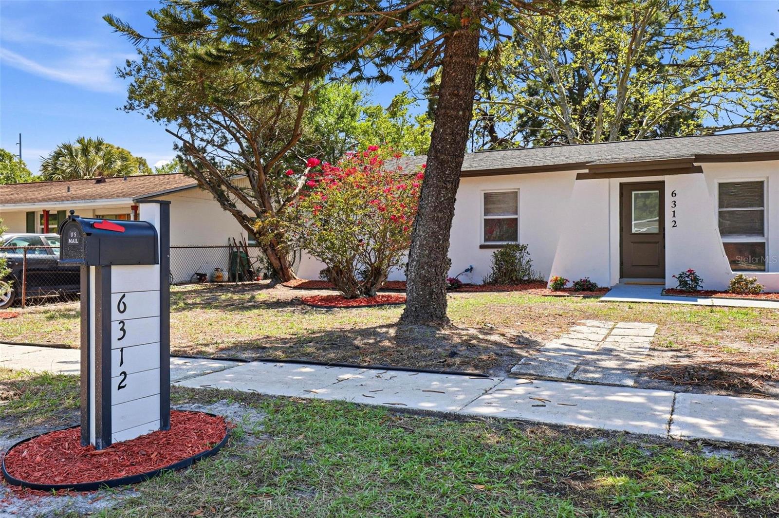 Image 4 of 53 For 6312 Lansdale Circle