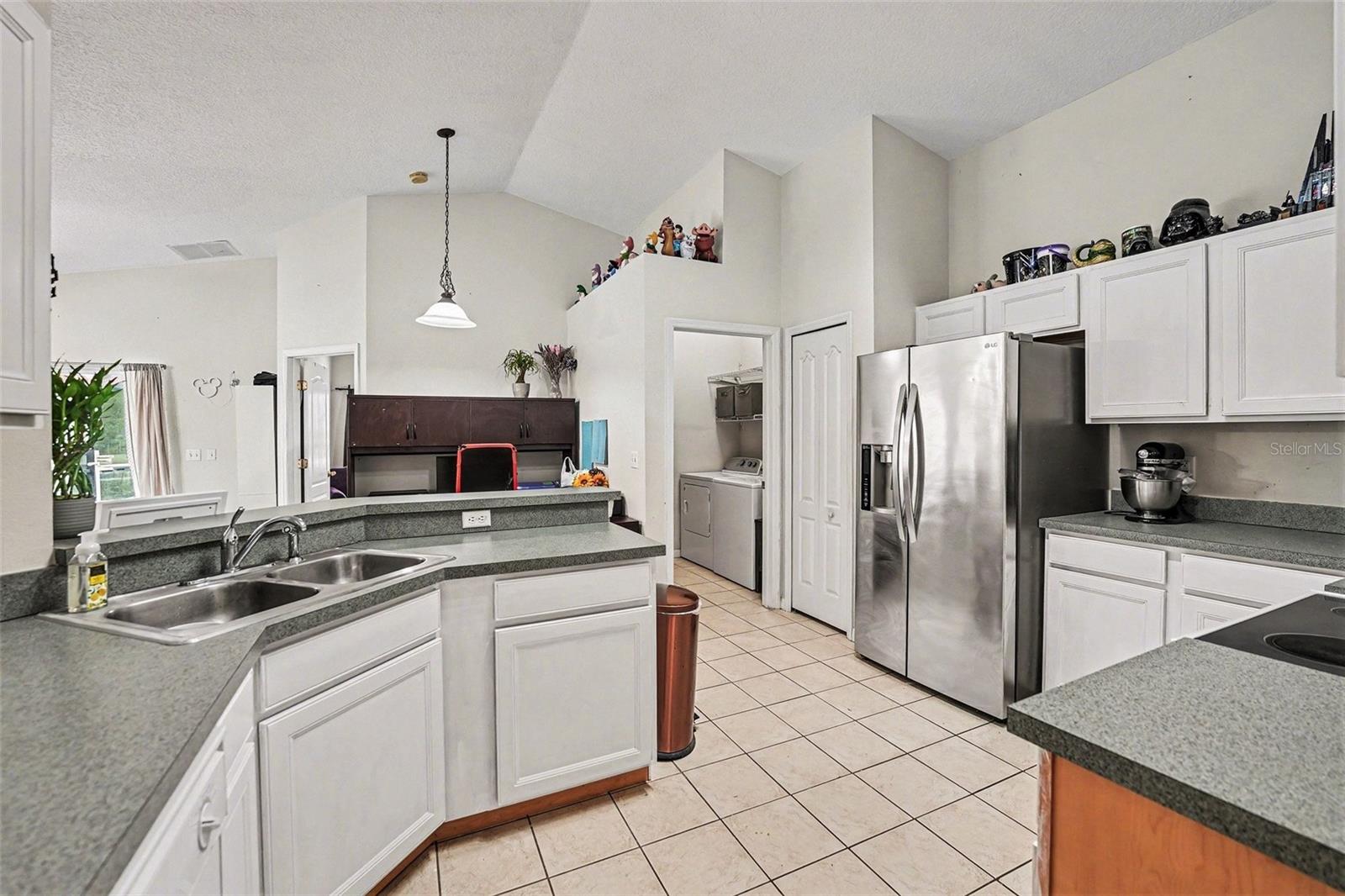 Image 13 of 40 For 501 Scrub Jay Way