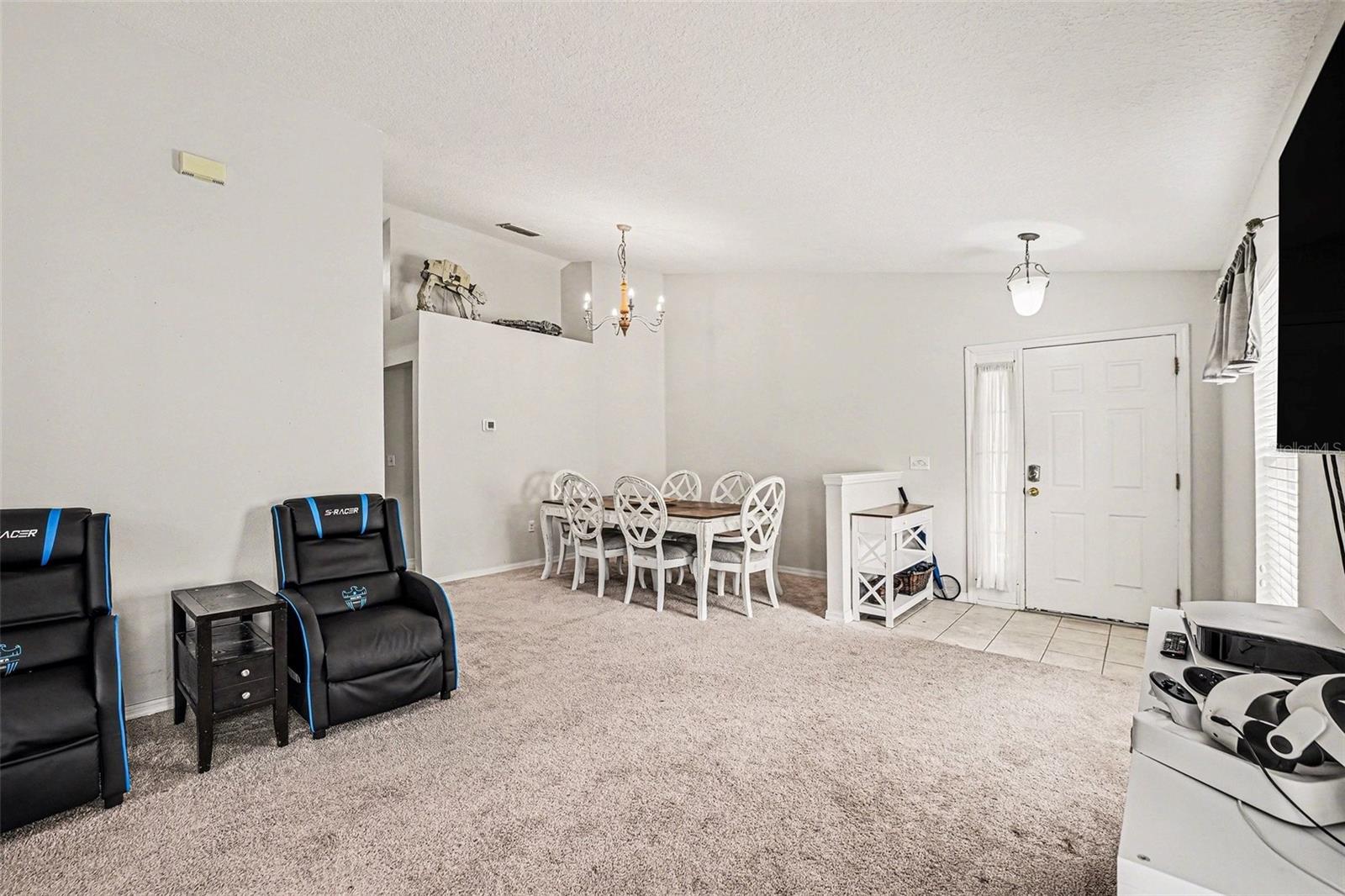 Image 7 of 40 For 501 Scrub Jay Way