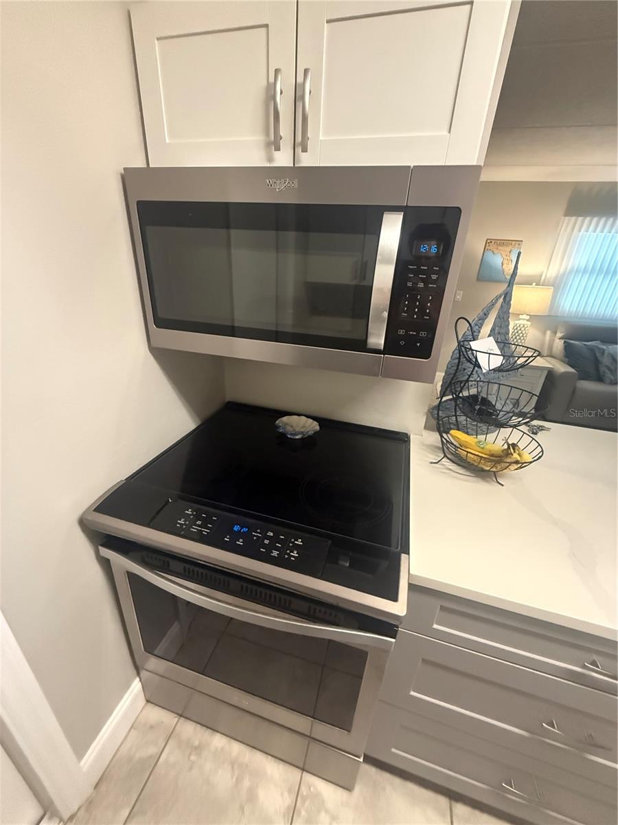 Image 15 of 35 For 12760 Indian Rocks Road 1024