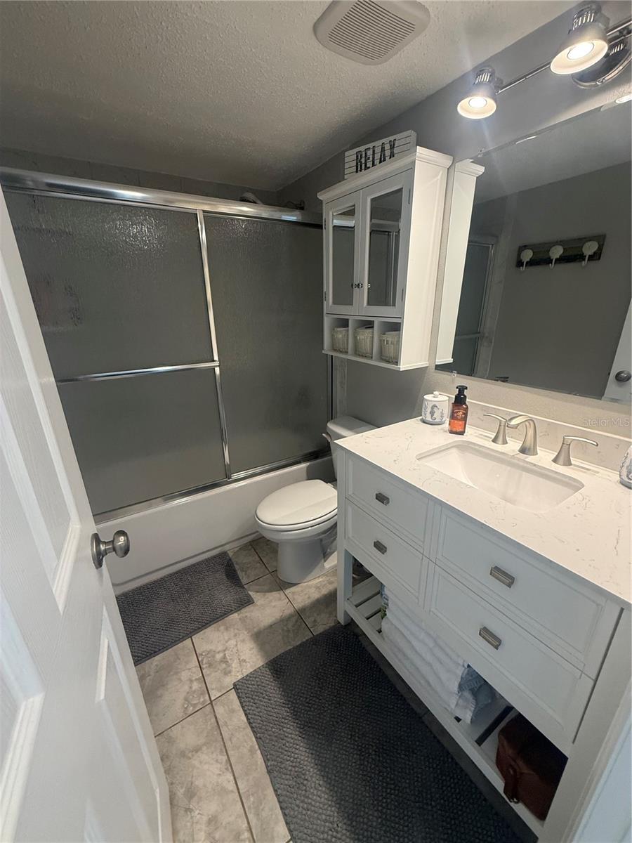 Image 22 of 35 For 12760 Indian Rocks Road 1024