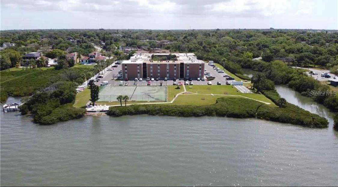 Image 3 of 35 For 12760 Indian Rocks Road 1024