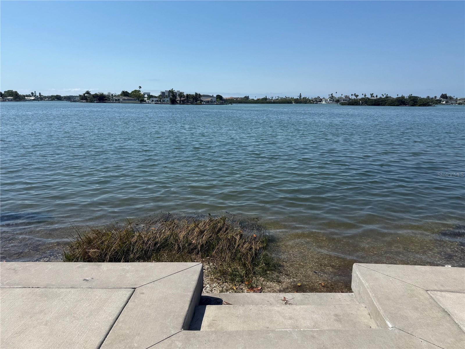 Image 32 of 35 For 12760 Indian Rocks Road 1024