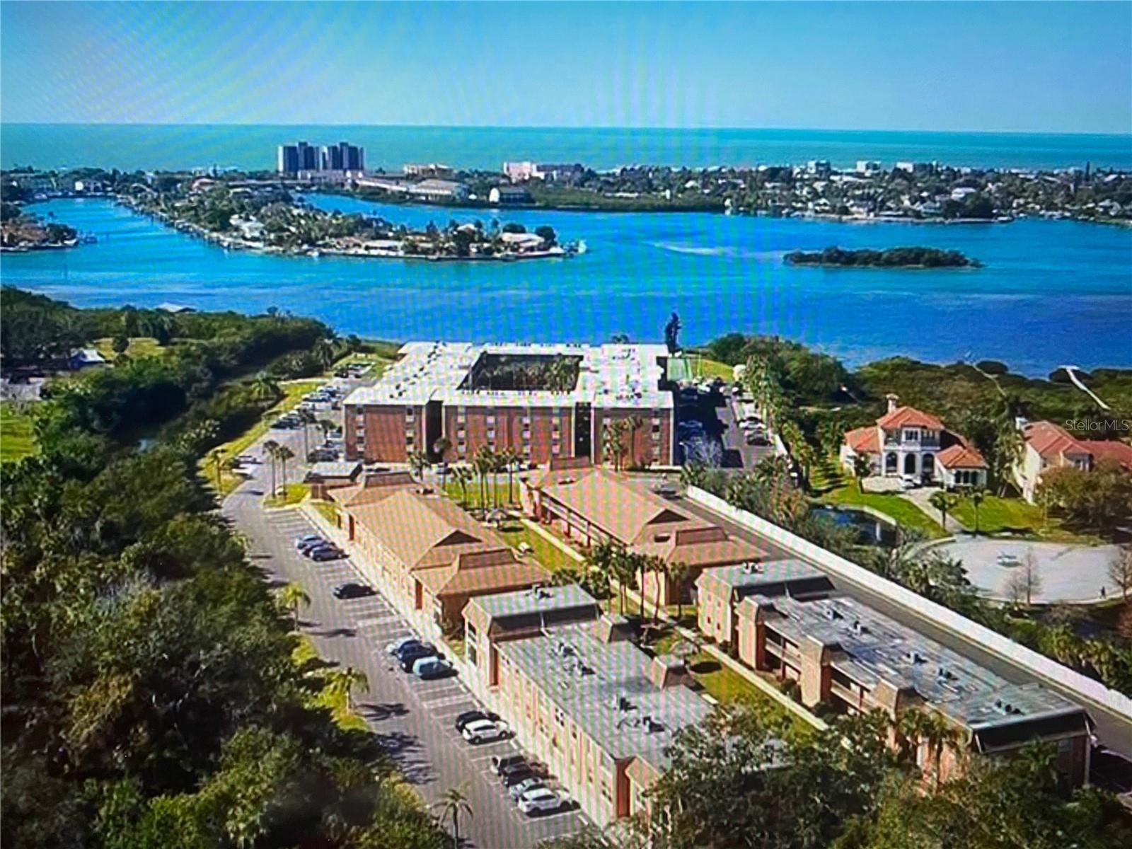 Image 4 of 35 For 12760 Indian Rocks Road 1024