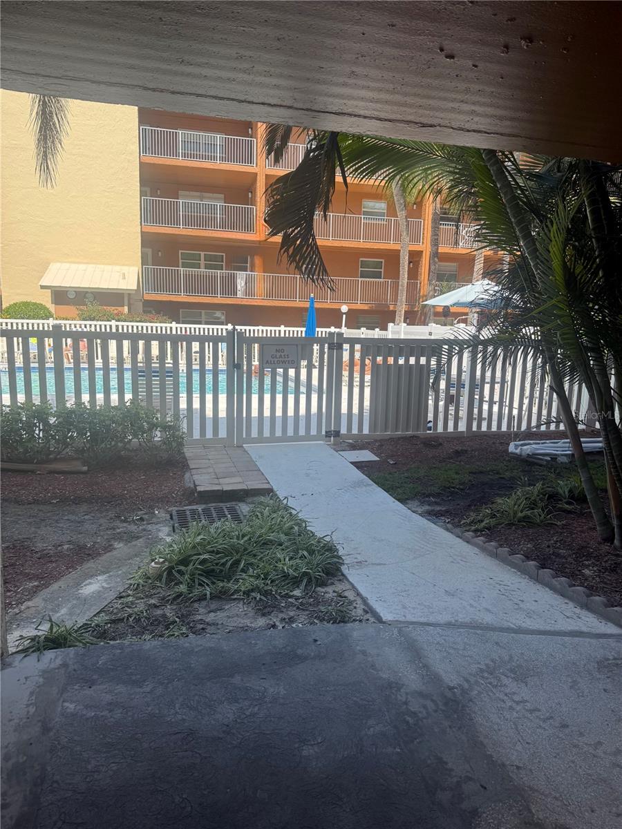 Image 7 of 35 For 12760 Indian Rocks Road 1024