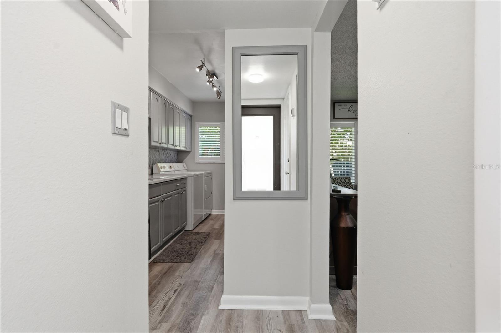 Image 3 of 38 For 501 Bay Drive 202