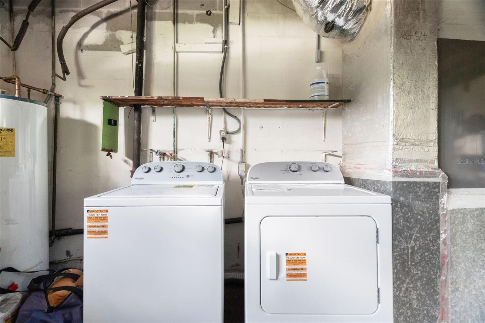 Image 26 of 37 For 2027 Valencia Way E