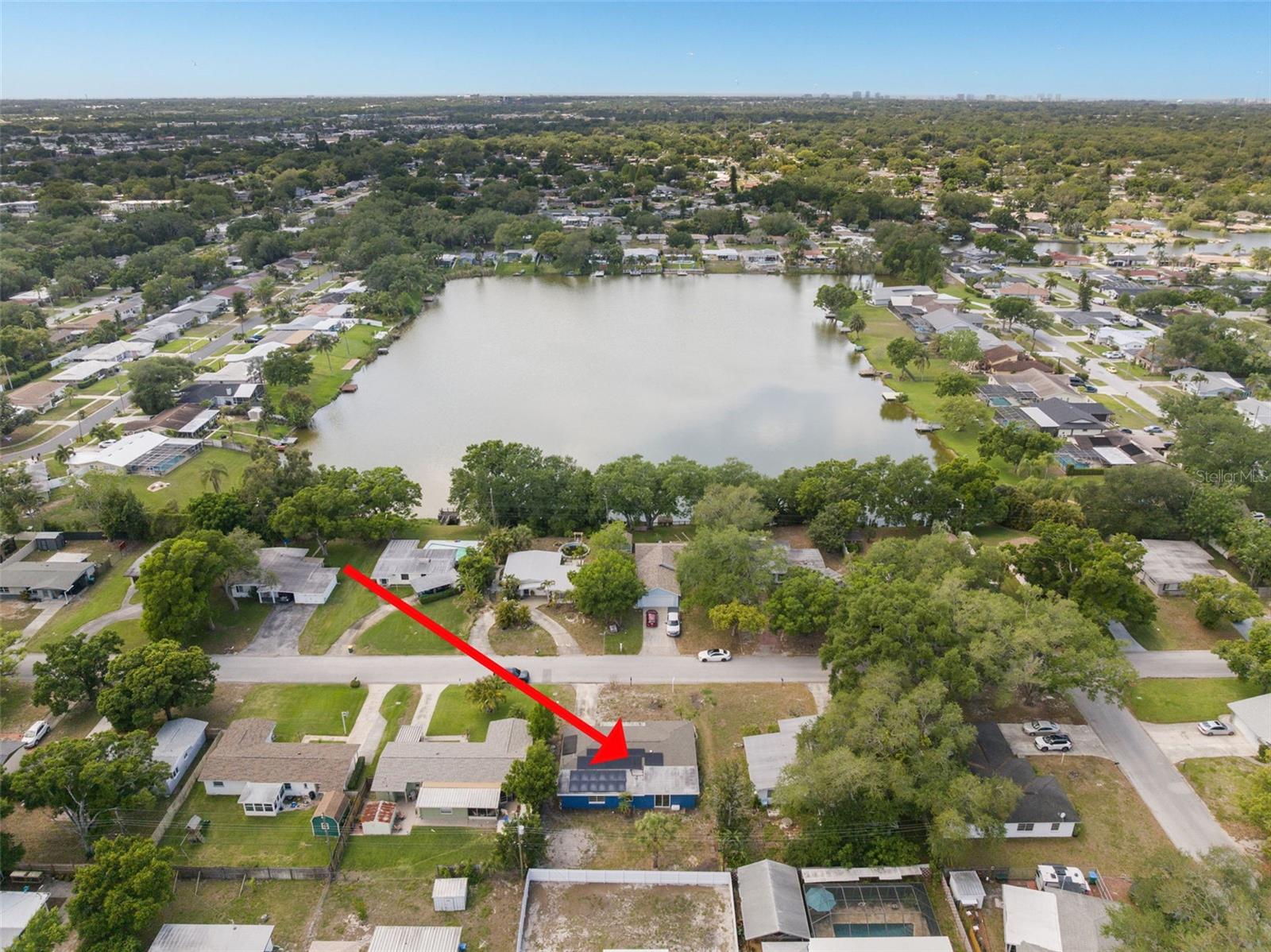 Image 36 of 37 For 2027 Valencia Way E