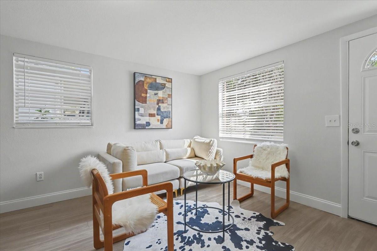 Image 17 of 47 For 7513 Morton Street