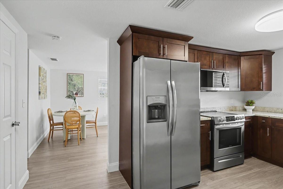 Image 20 of 47 For 7513 Morton Street