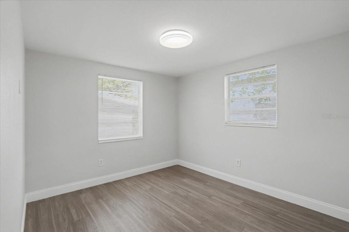 Image 44 of 47 For 7513 Morton Street