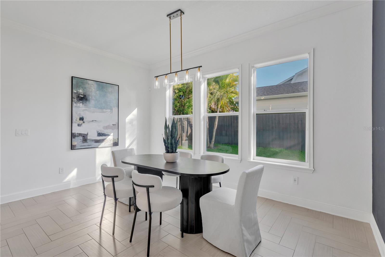 Image 12 of 48 For 3824 Santiago Street