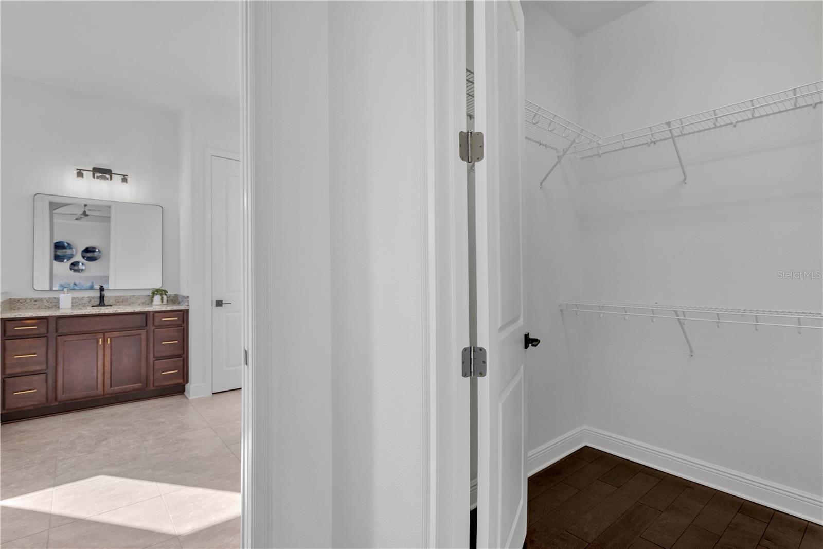 Image 26 of 48 For 3824 Santiago Street