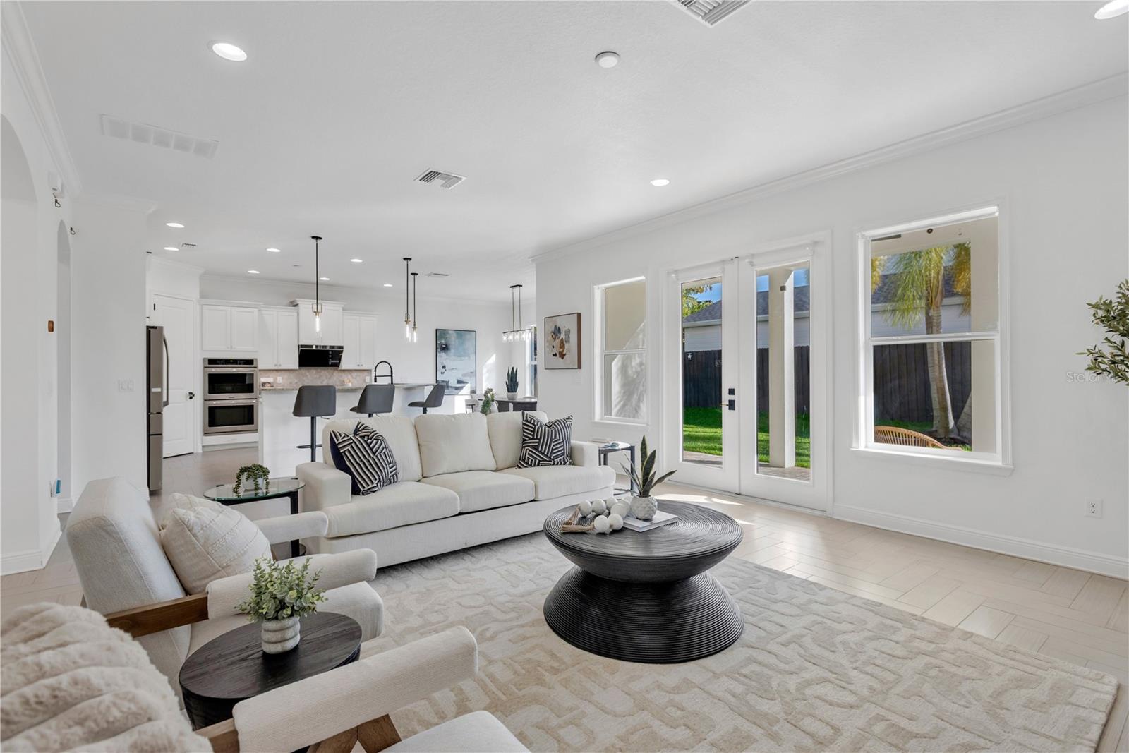 Image 6 of 48 For 3824 Santiago Street