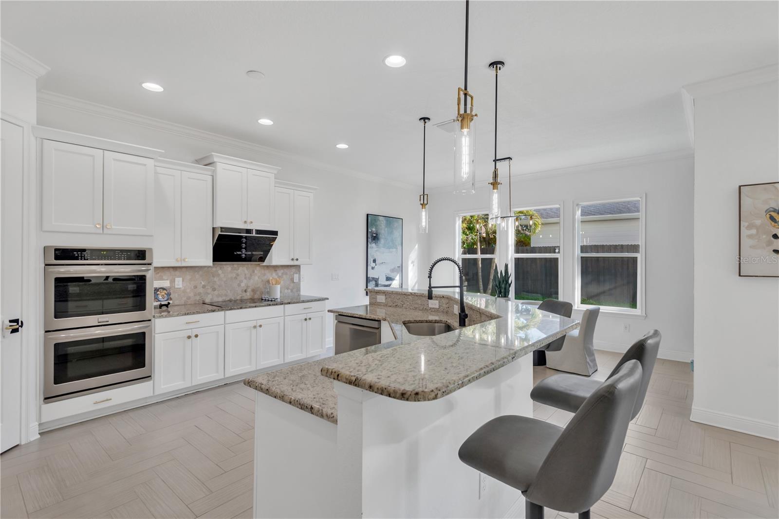 Image 9 of 48 For 3824 Santiago Street