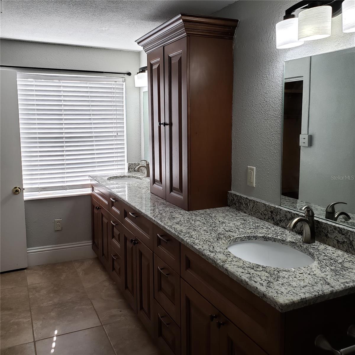 Image 14 of 18 For 6014 Southern Comfort Boulevard