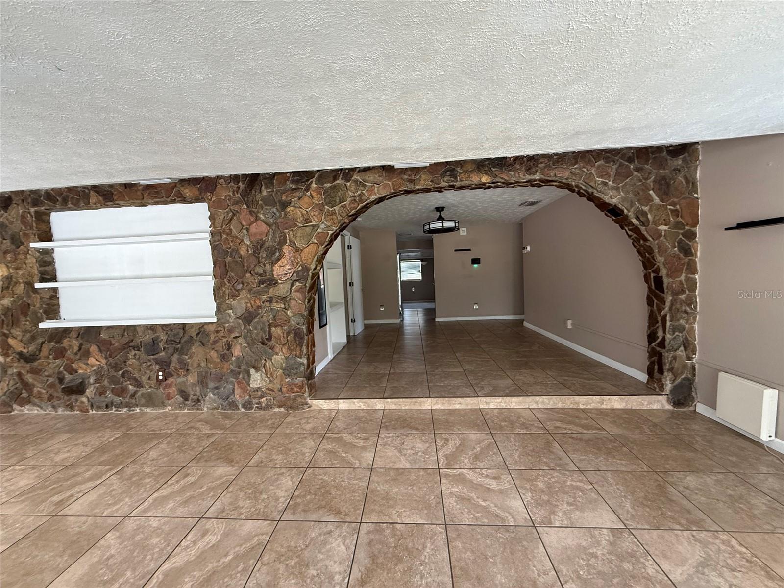 Image 3 of 18 For 6014 Southern Comfort Boulevard