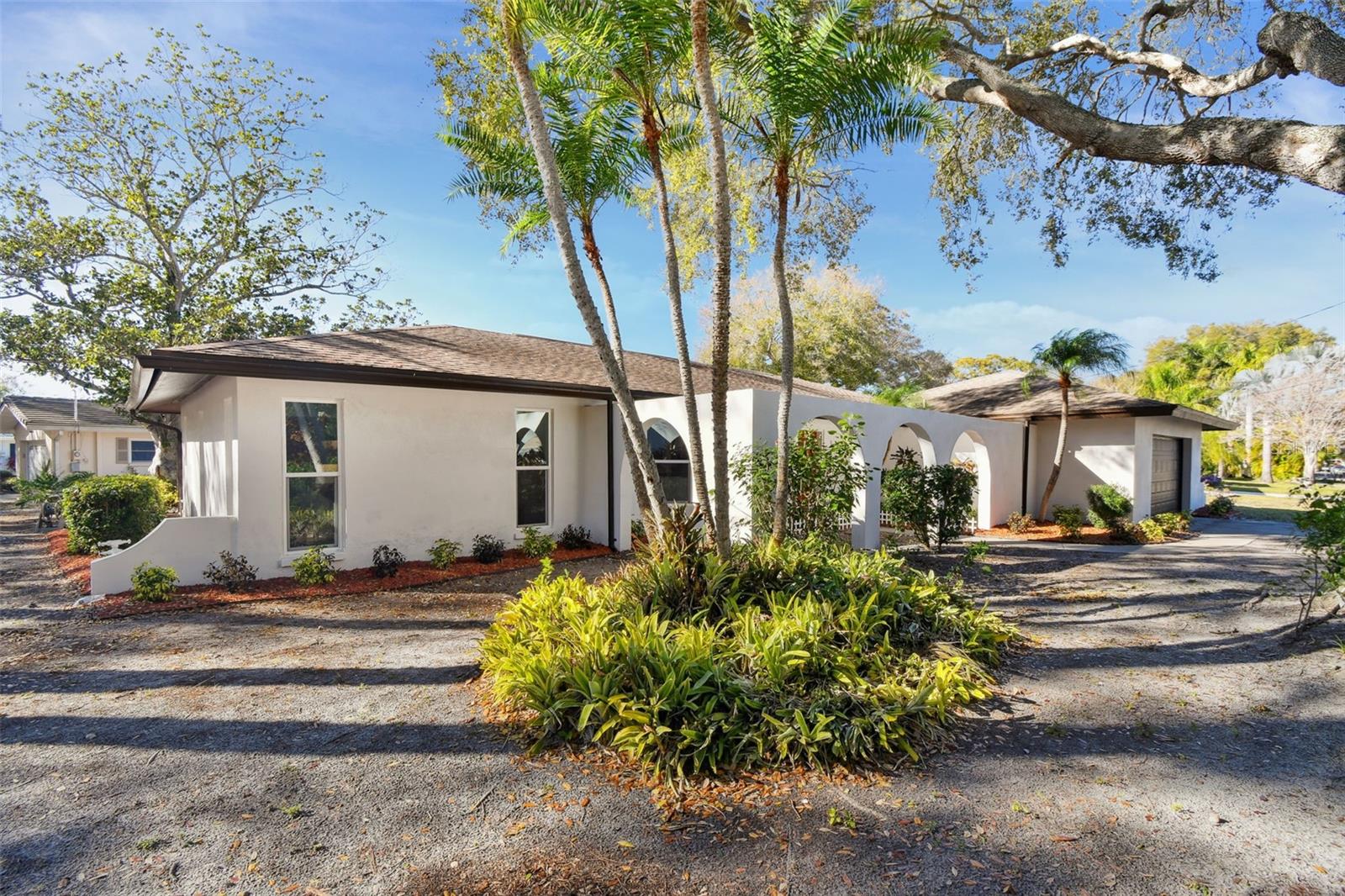 Image 4 of 100 For 570 Casler Avenue