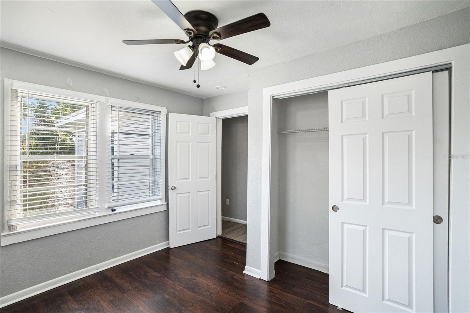 Listing photo id 12 for 1603 33rd Avenue
