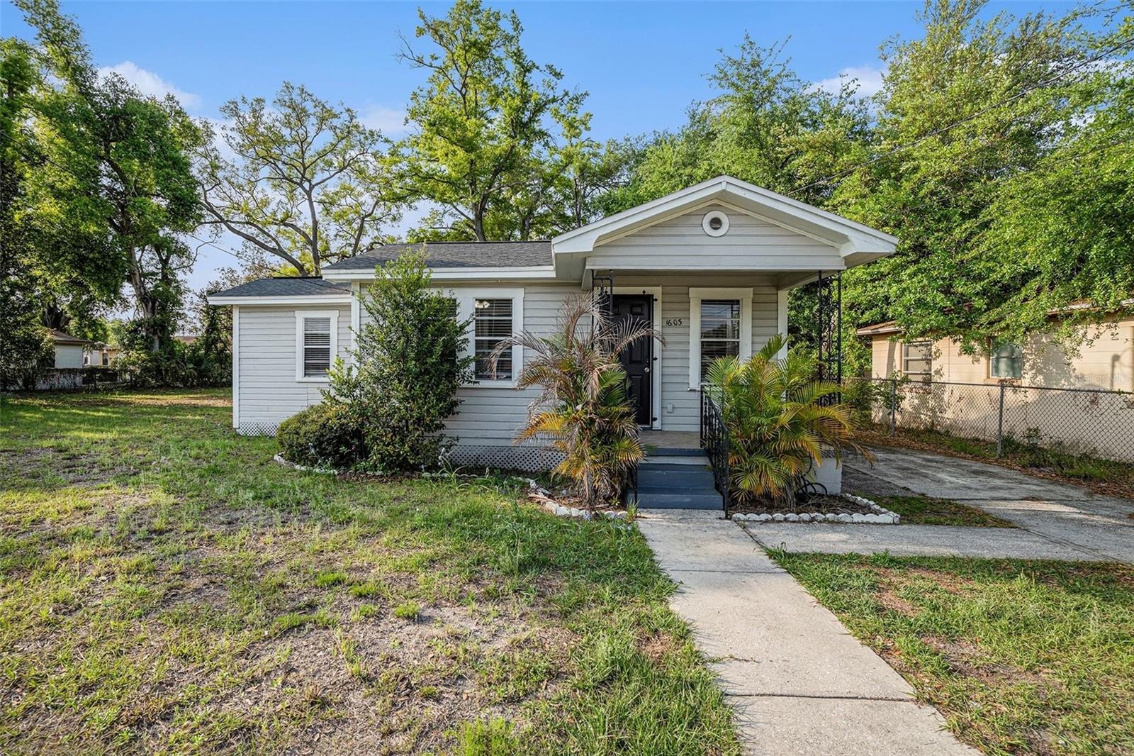 Listing photo id 0 for 1603 33rd Avenue