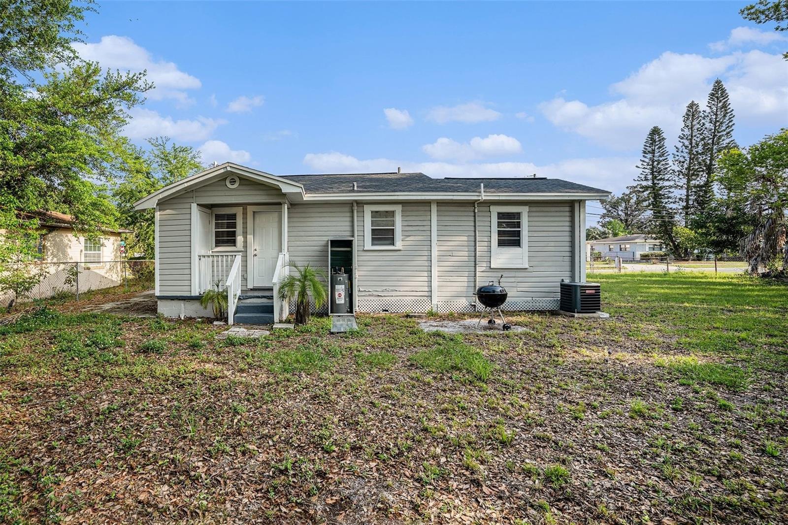 Listing photo id 18 for 1603 33rd Avenue