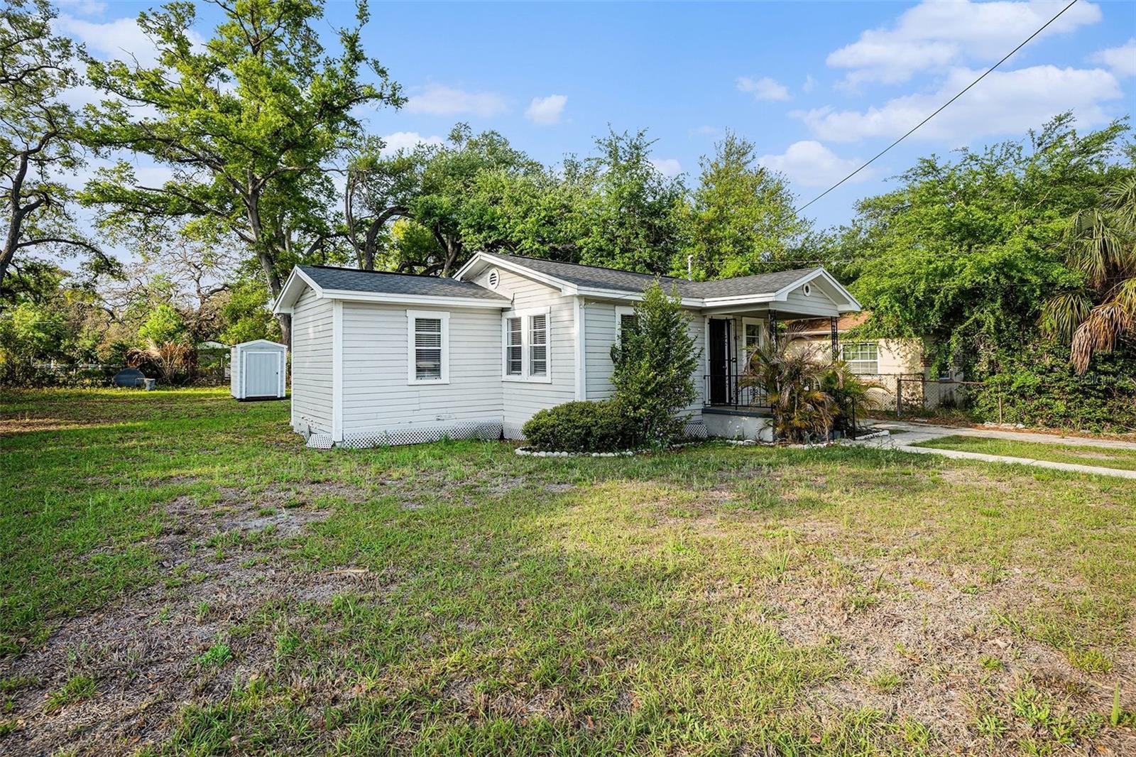 Listing photo id 19 for 1603 33rd Avenue