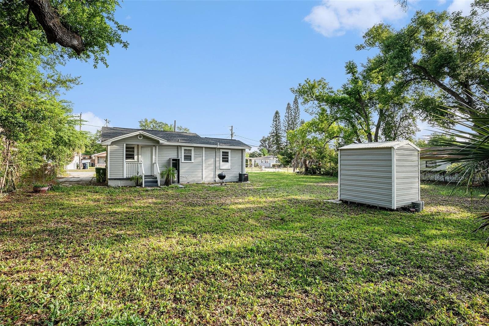 Listing photo id 21 for 1603 33rd Avenue