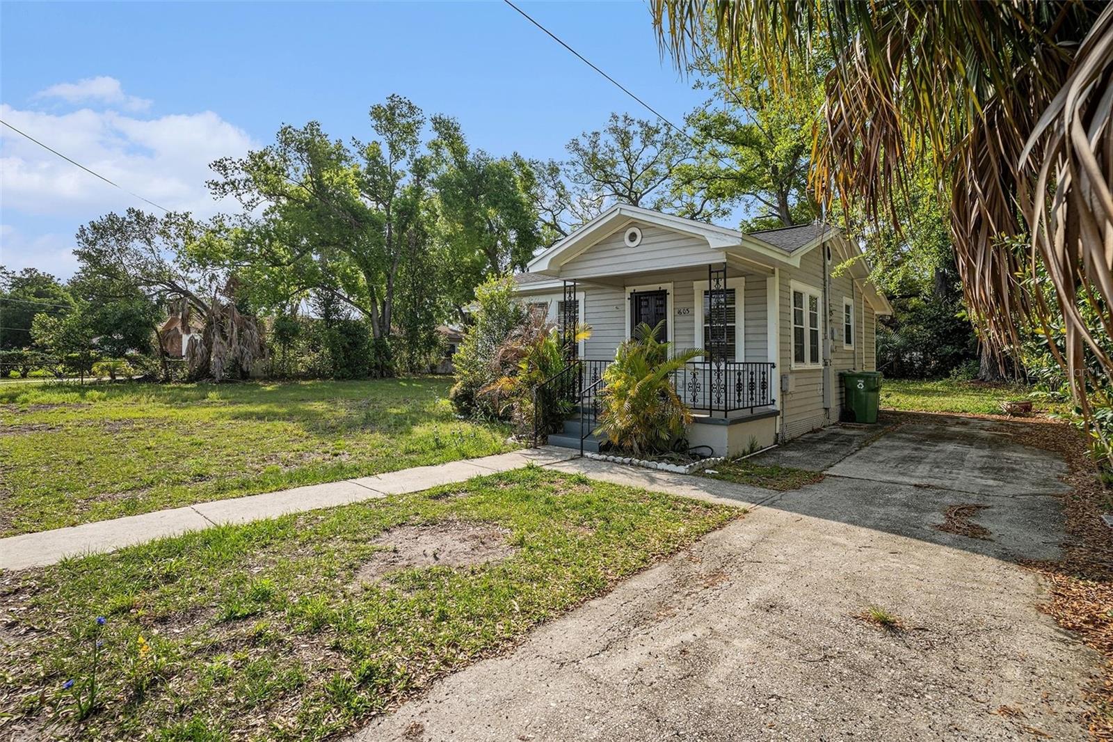 Listing photo id 1 for 1603 33rd Avenue