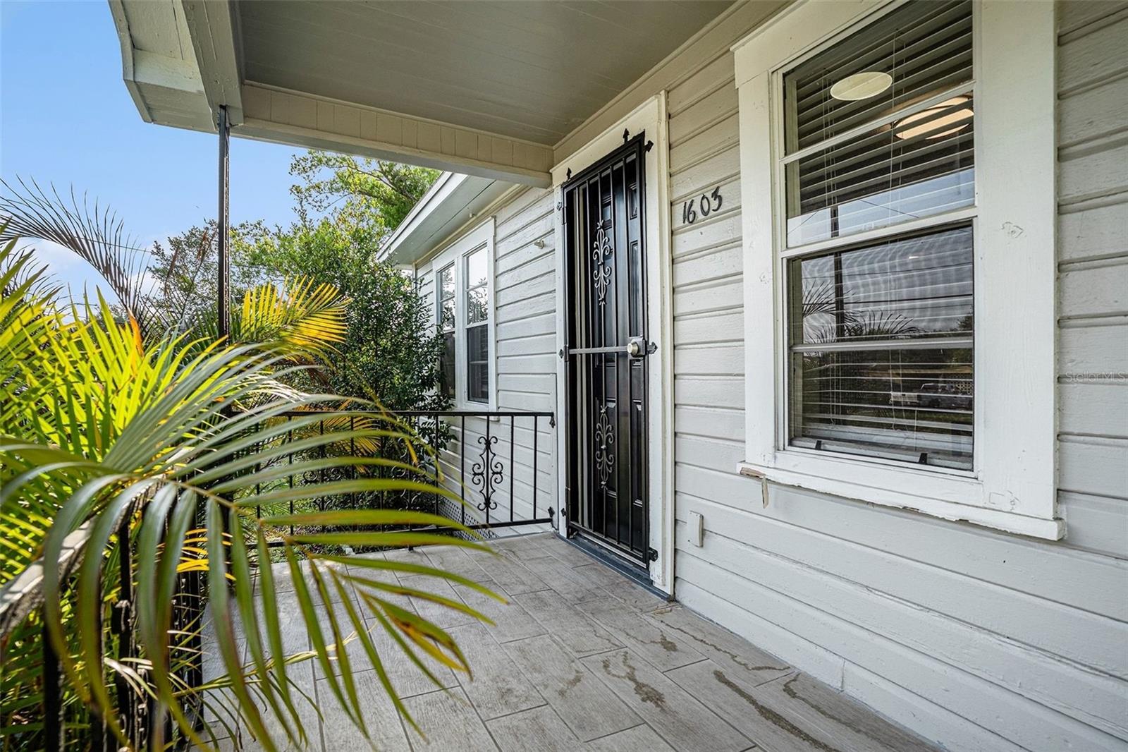 Listing photo id 3 for 1603 33rd Avenue