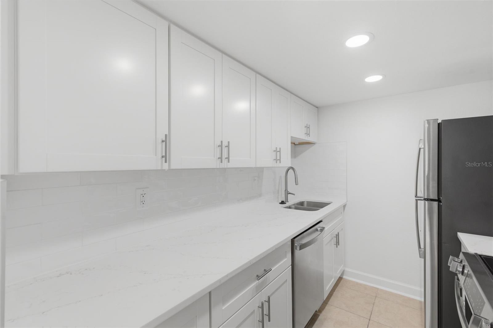 Image 10 of 59 For 8901 Blind Pass Road 127