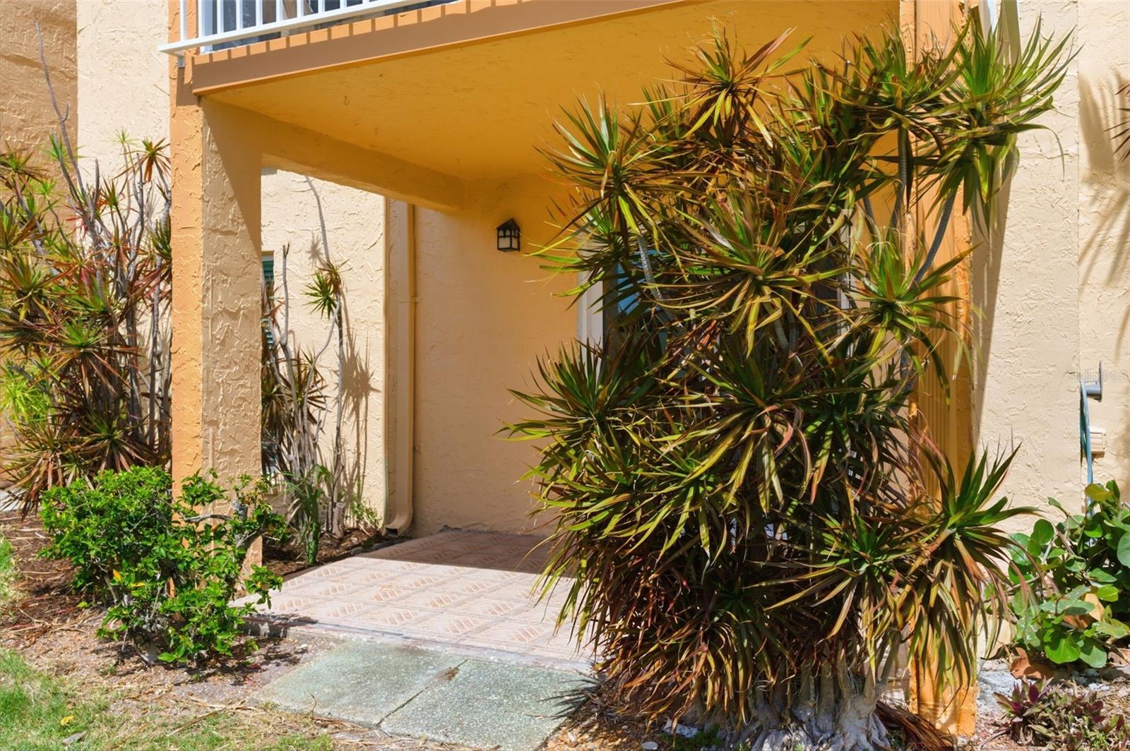 Image 27 of 59 For 8901 Blind Pass Road 127