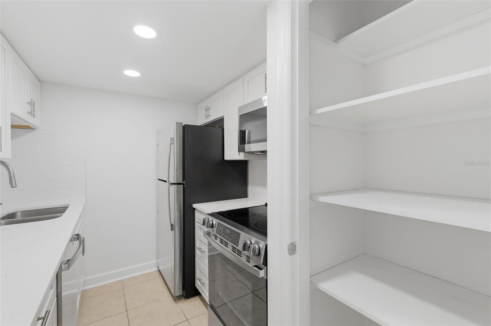 Image 8 of 59 For 8901 Blind Pass Road 127