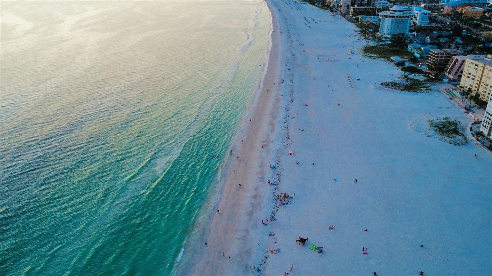 Image 19 of 25 For 5940 21st Street N 11