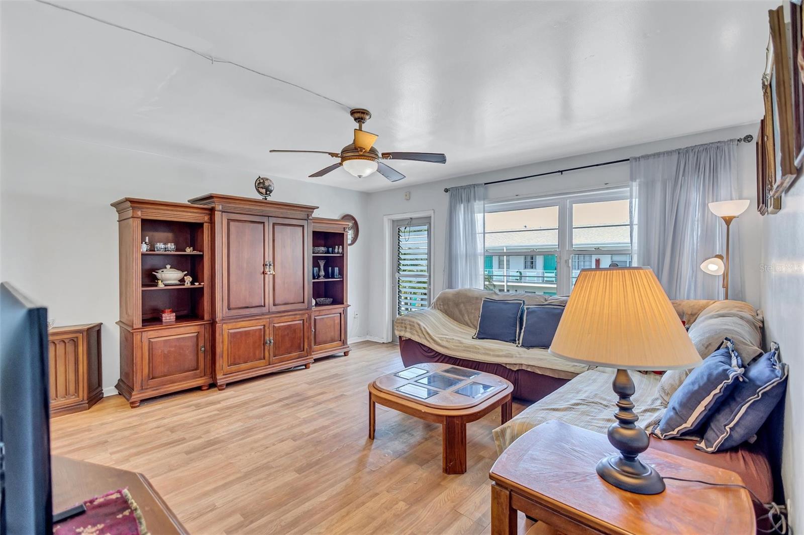 Image 3 of 25 For 5940 21st Street N 11