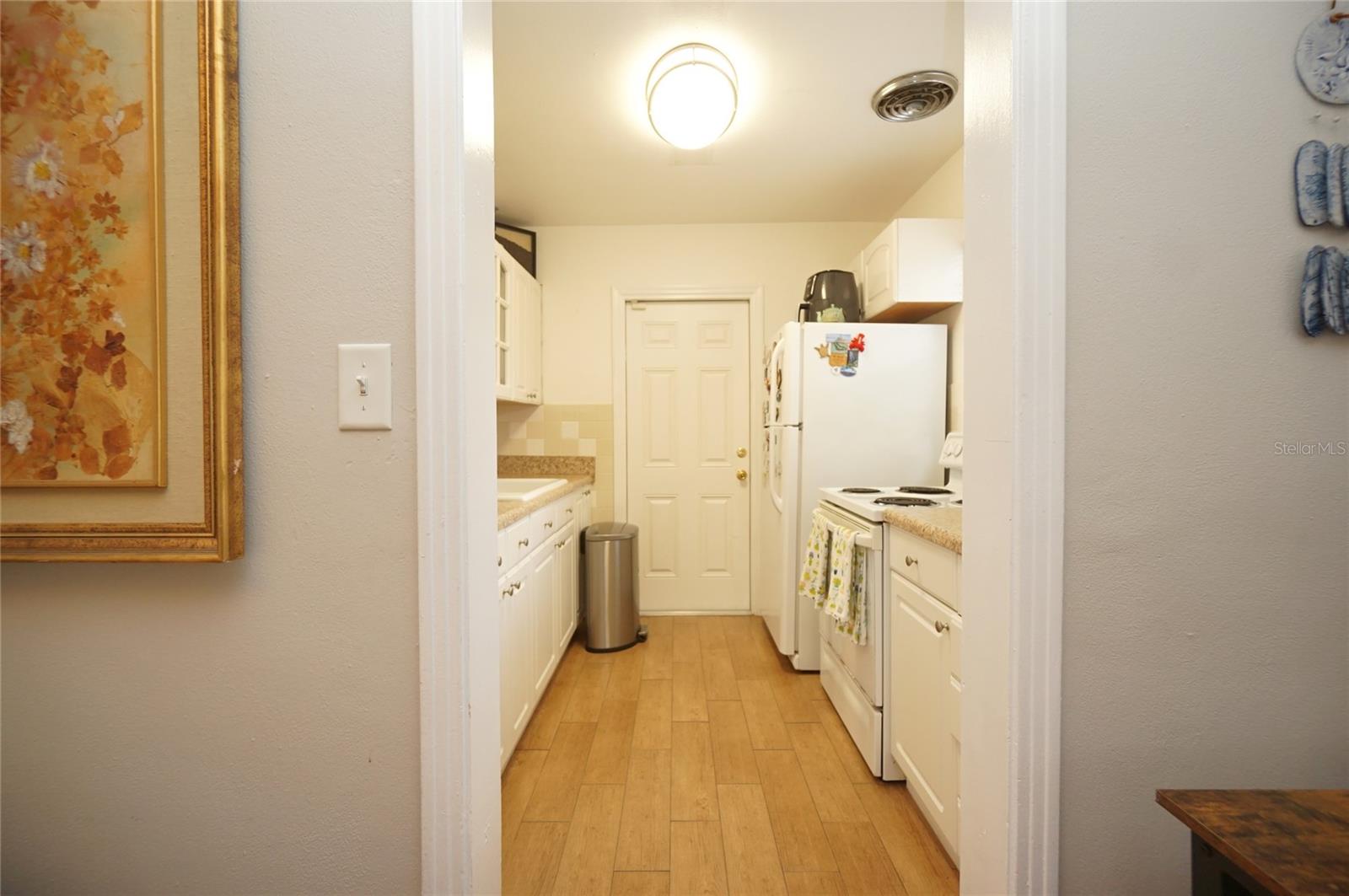 Image 9 of 29 For 5611 Mckay Avenue