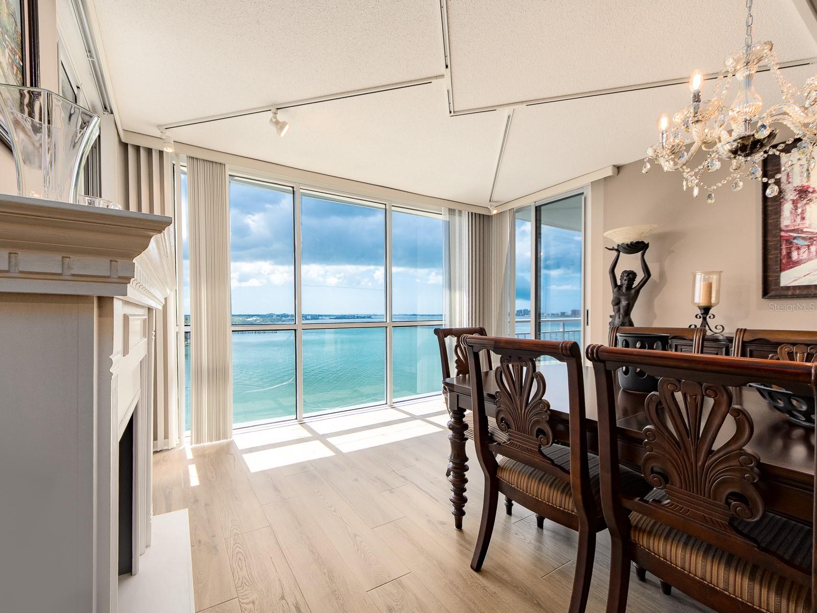 Image 16 of 58 For 100 Pierce Street 1205