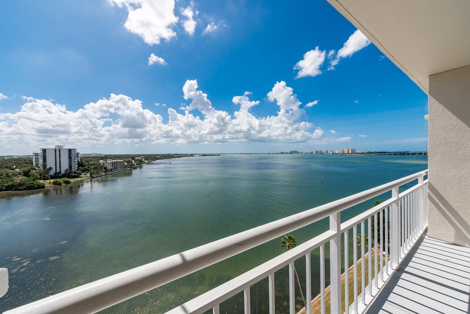 Image 19 of 58 For 100 Pierce Street 1205