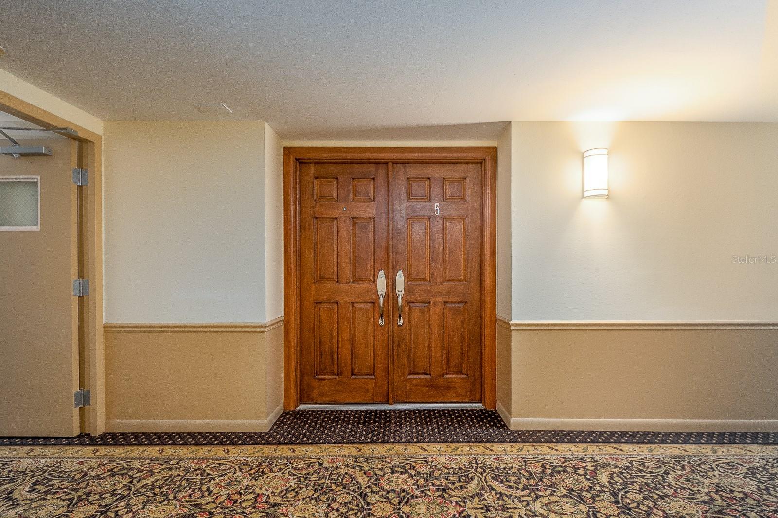 Image 7 of 58 For 100 Pierce Street 1205