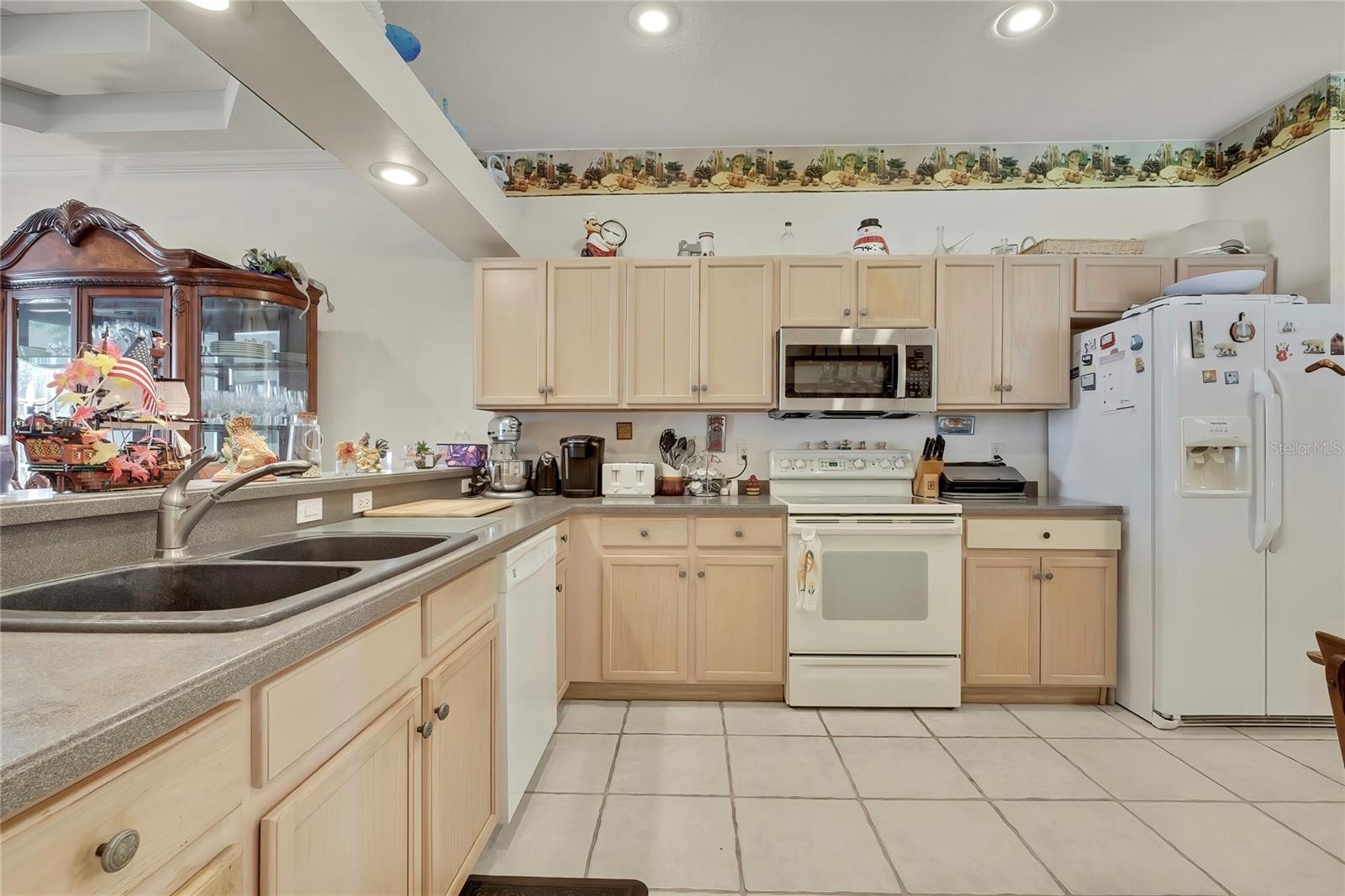 Image 10 of 47 For 20841 Eustis Road