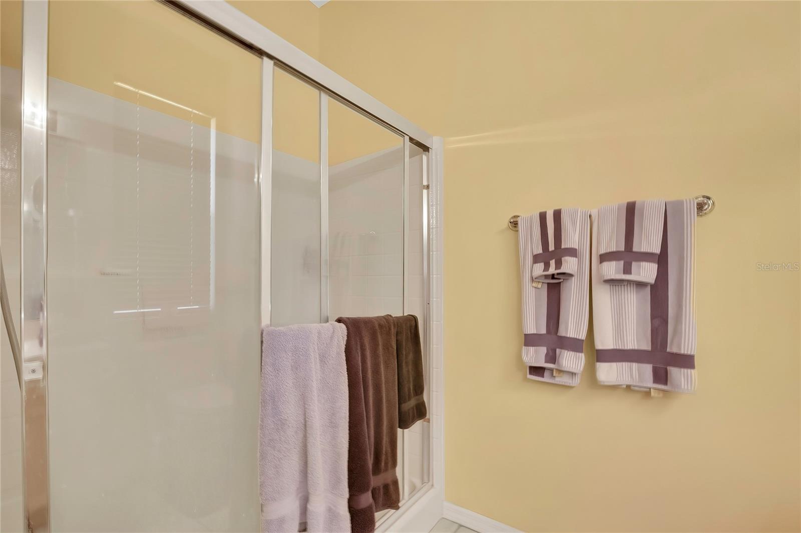 Image 19 of 47 For 20841 Eustis Road