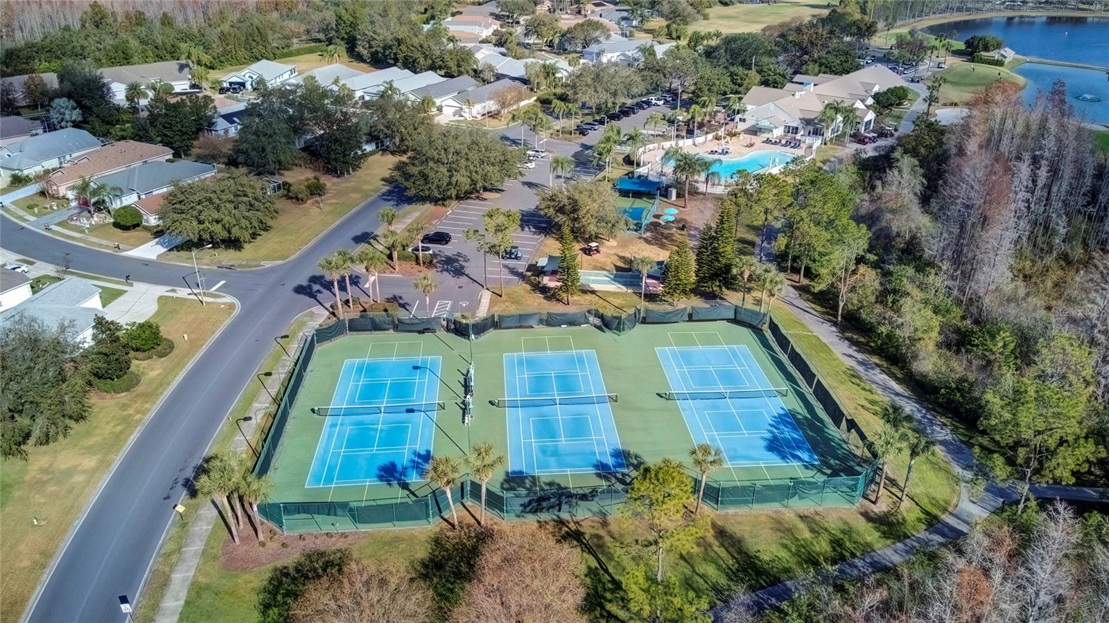 Image 34 of 47 For 20841 Eustis Road