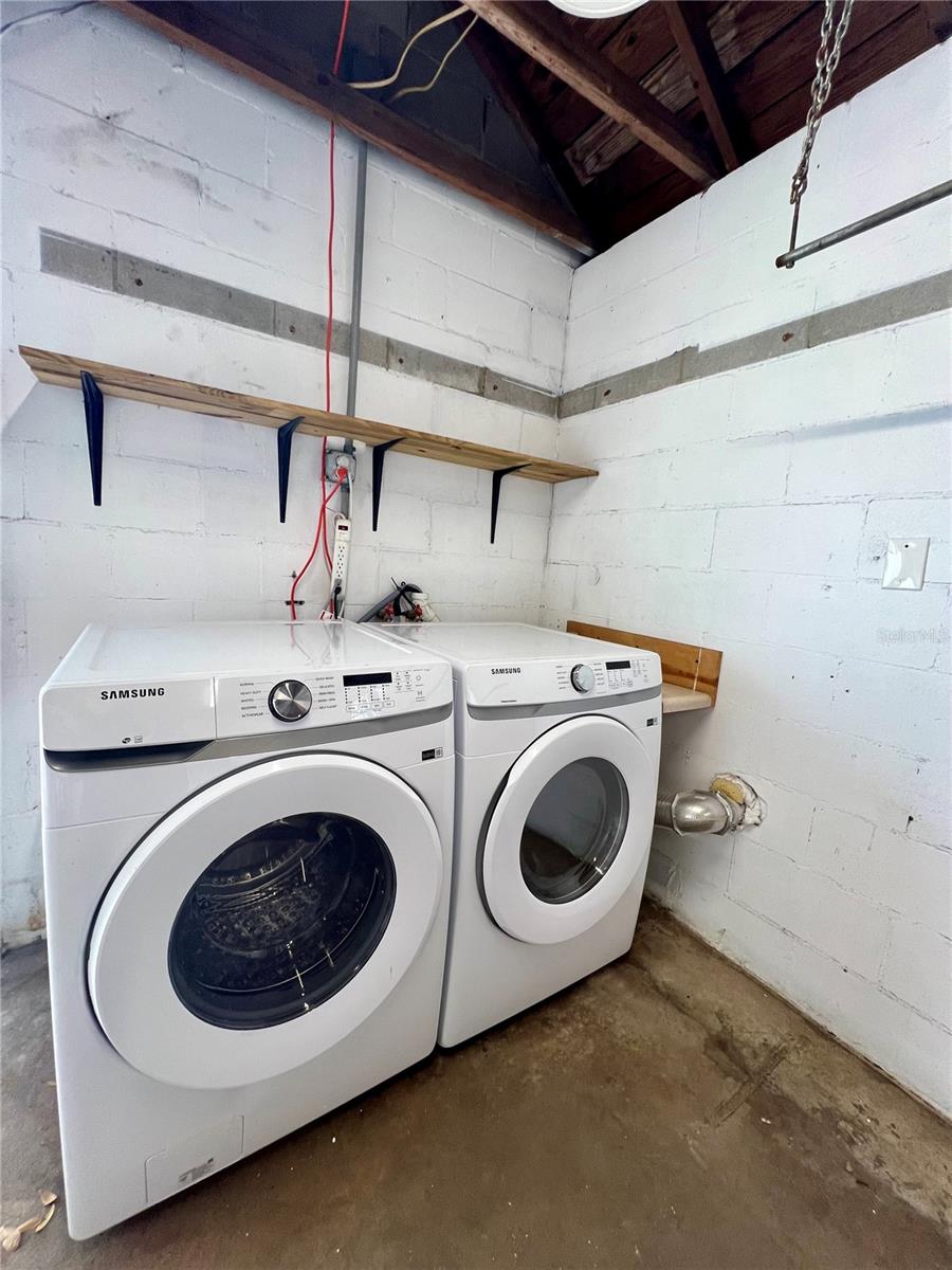 Image 21 of 24 For 107 Minnehaha Street