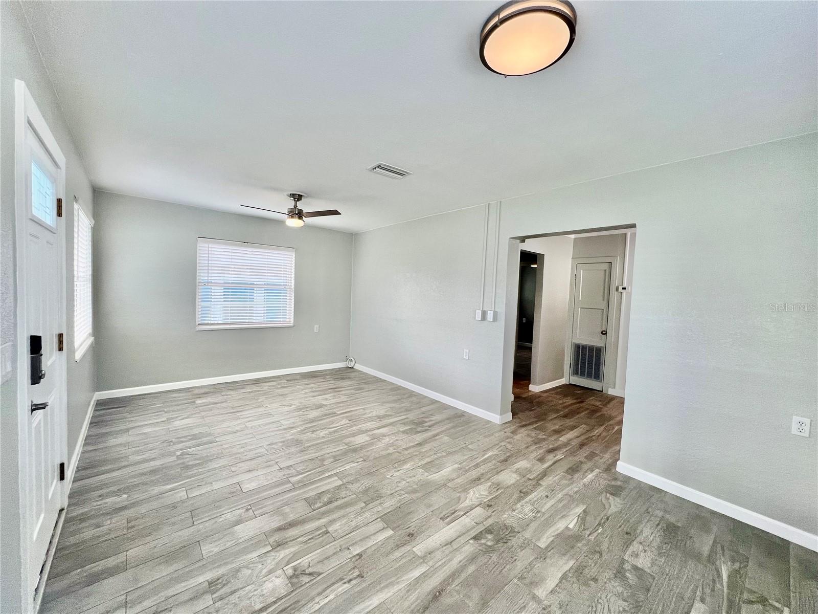 Image 3 of 24 For 107 Minnehaha Street