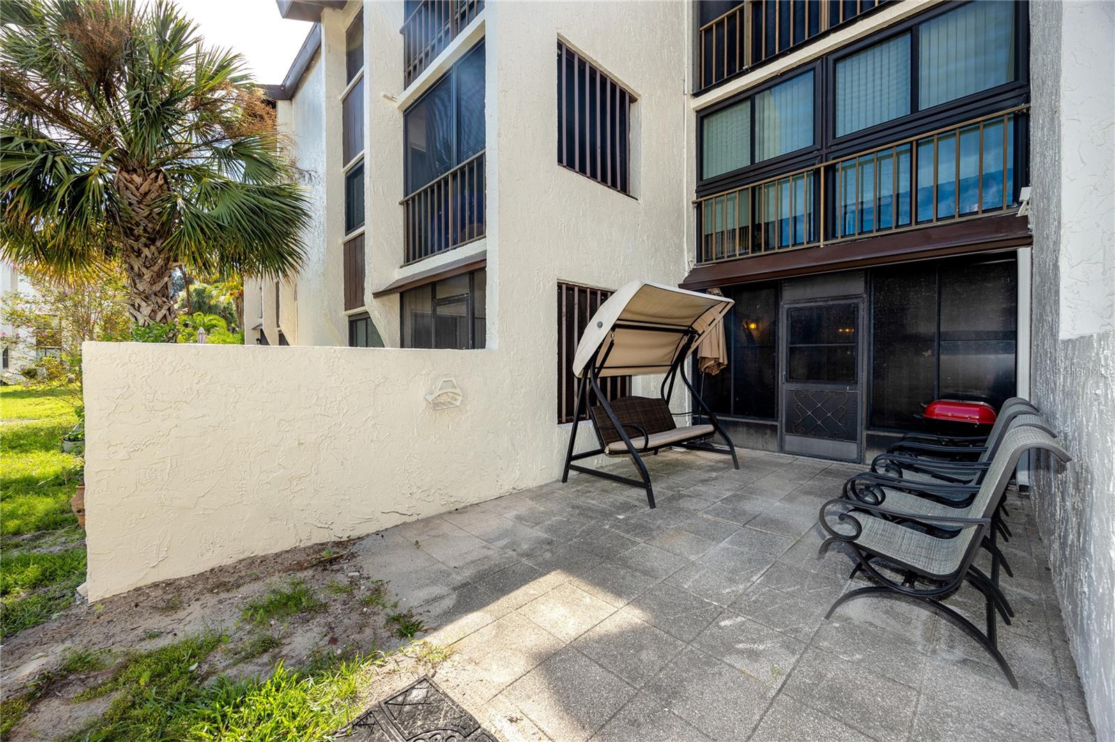 Image 23 of 37 For 2207 Belleair Road B4