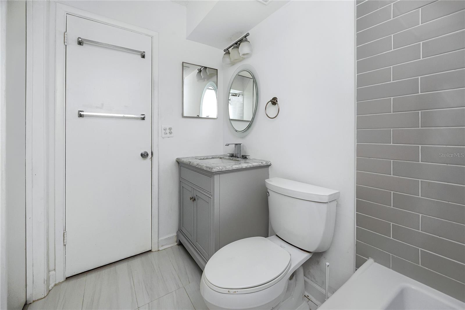 Image 27 of 37 For 2207 Belleair Road B4