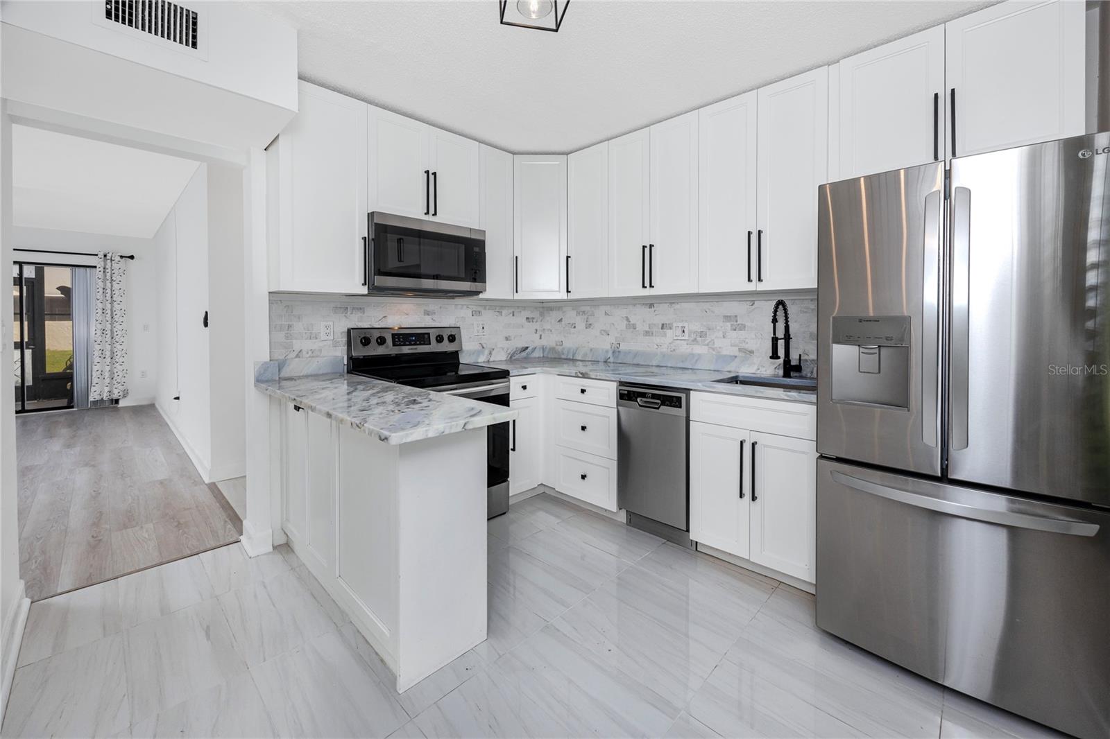 Image 4 of 37 For 2207 Belleair Road B4